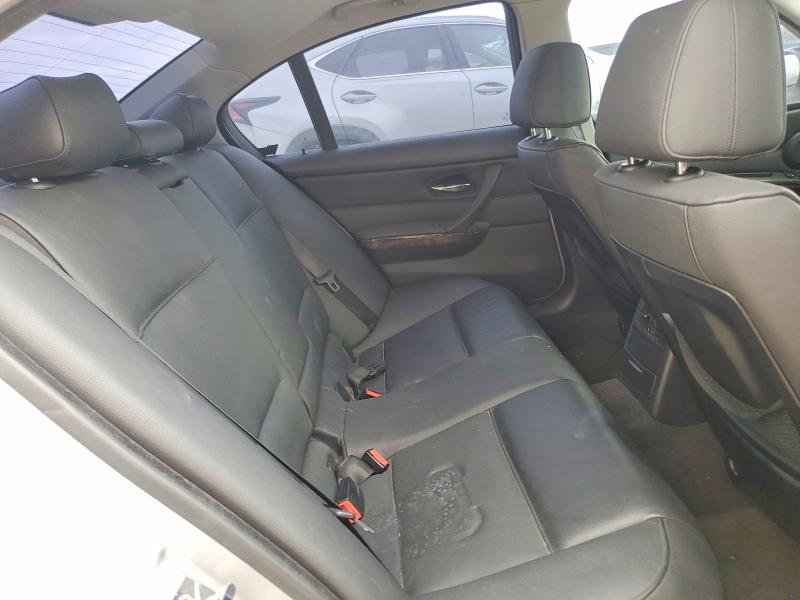 Photo 10 from auction – 2007 BMW 328 XI with VIN WBAVC93557KX58694