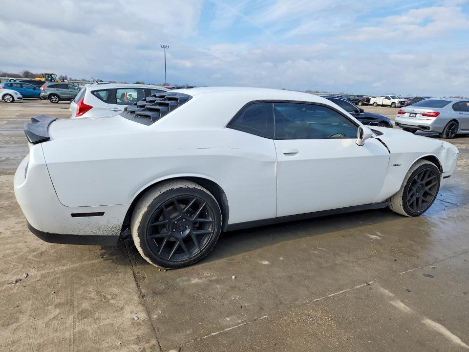Photo 3 from auction – 2015 DODGE CHALLENGER with VIN 2C3CDZAT8FH757719