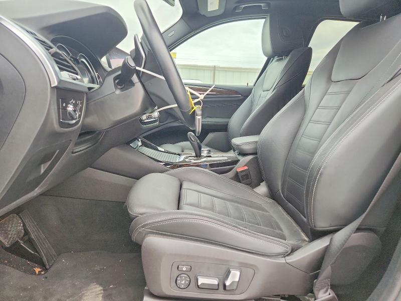 Photo 7 from auction – 2019 BMW X3 with VIN 5UXTR7C56KLR45800
