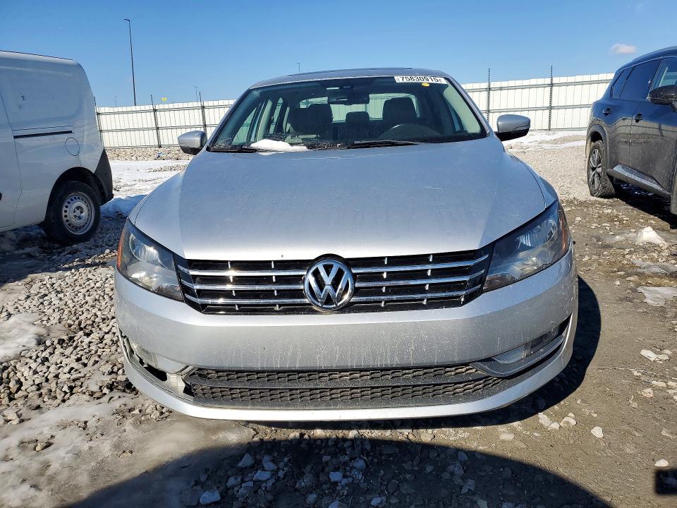 Photo 5 from auction – 2013 VOLKSWAGEN PASSAT with VIN 1VWCN7A32DC092438