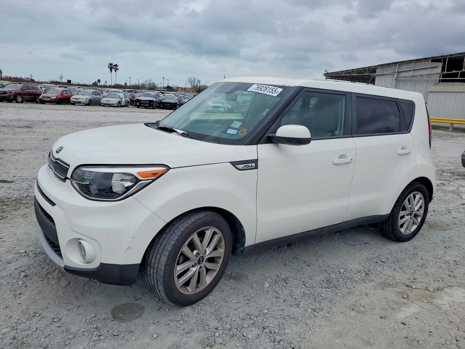KIA SOUL + 2019 with VIN KNDJP3A55K7691385 - Photo from auction
