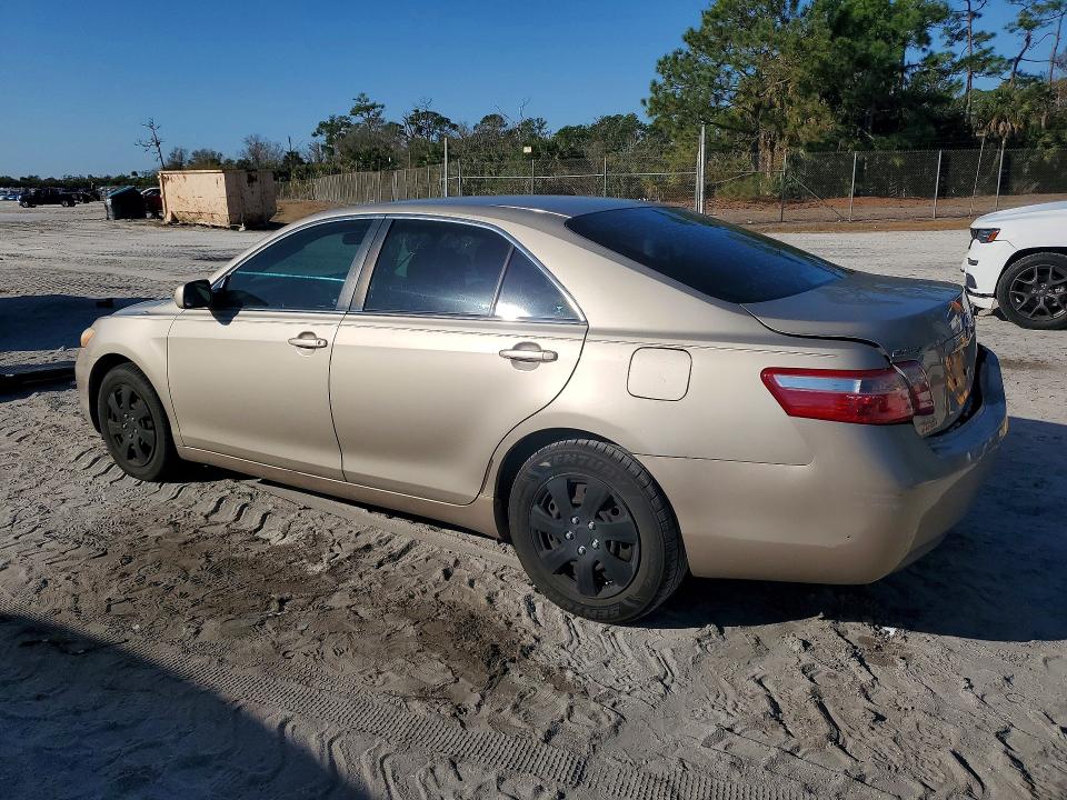 Photo 2 from auction – 2007 TOYOTA CAMRY CE with VIN 4T1BE46K47U617684