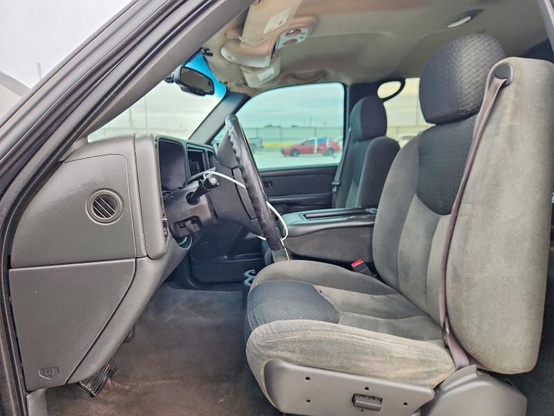 Photo 7 from auction – 2004 CHEVROLET AVALANCHE with VIN 3GNEC12T94G243762