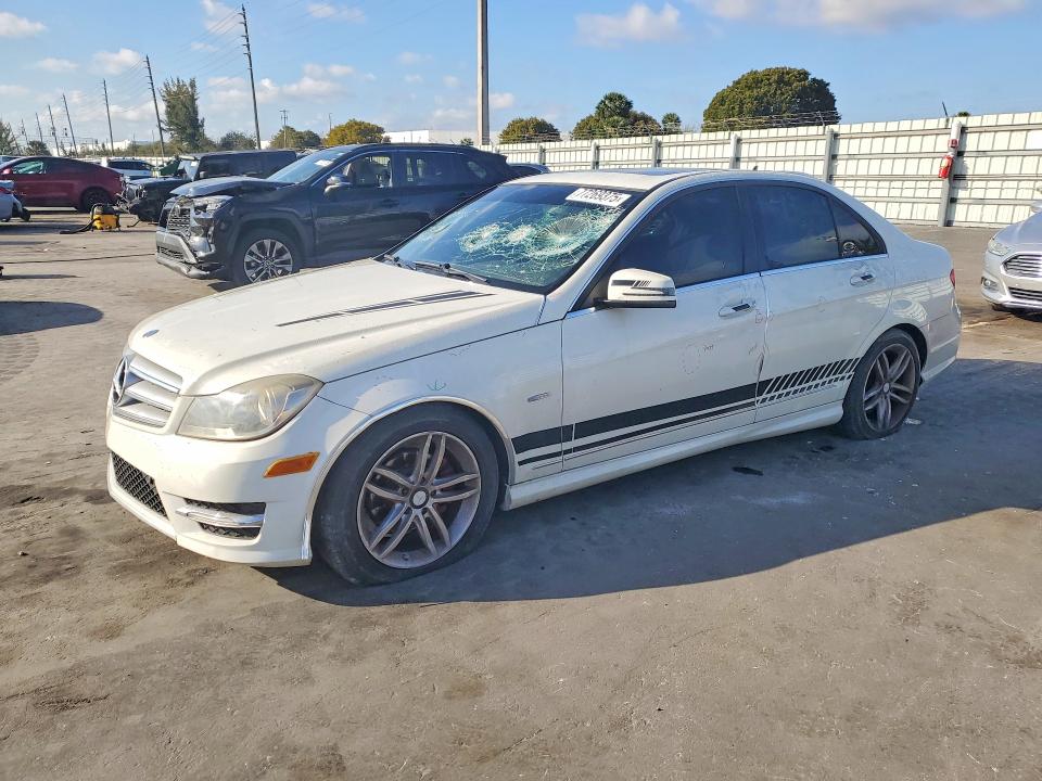 Photo 1 from auction – 2012 MERCEDES-BENZ C with VIN WDDGF4HB7CR211745