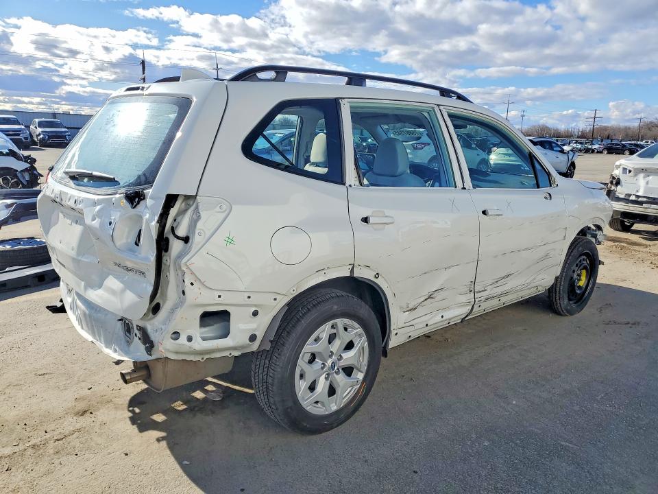 Photo 3 from auction – 2022 SUBARU FORESTER with VIN JF2SKACC3NH422675