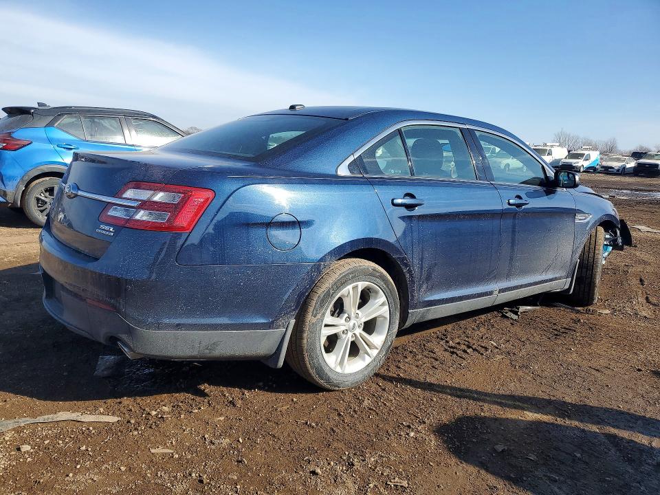 Photo 3 from auction – 2017 FORD TAURUS with VIN 1FAHP2E89HG128688