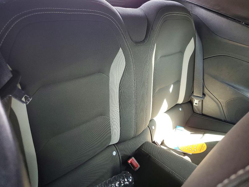 Photo 10 from auction – 2018 CHEVROLET CAMARO with VIN 1G1FB3DS6J0170407