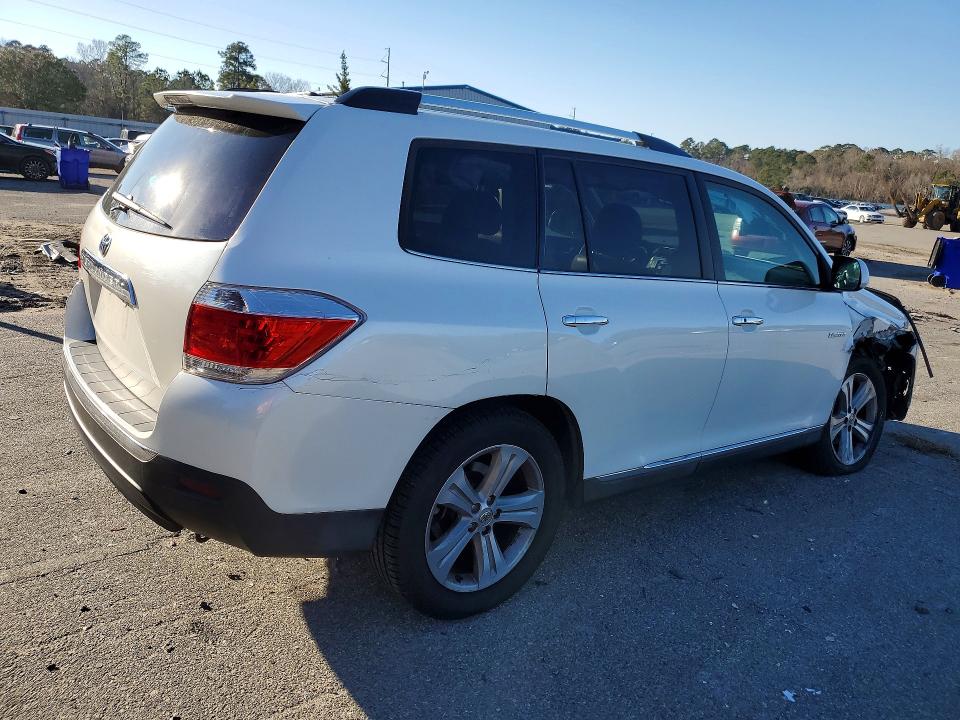 Photo 3 from auction – 2013 TOYOTA HIGHLANDER with VIN 5TDYK3EH9DS128172