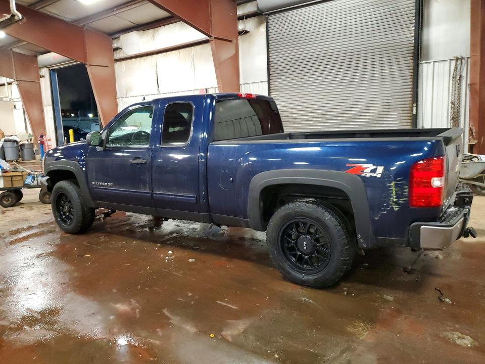 Photo 2 from auction – 2011 CHEVROLET SILVERADO with VIN 1GCRKSE34BZ310912