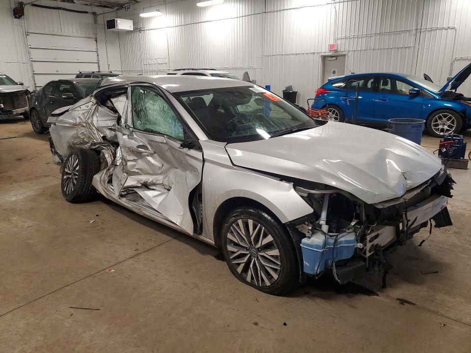 Photo 4 from auction – 2024 NISSAN ALTIMA with VIN 1N4BL4DV7RN328518