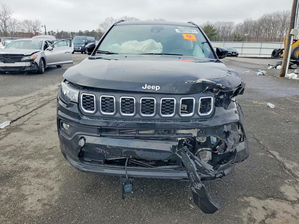 Photo 5 from auction – 2025 JEEP COMPASS with VIN 3C4NJDBN1ST548680