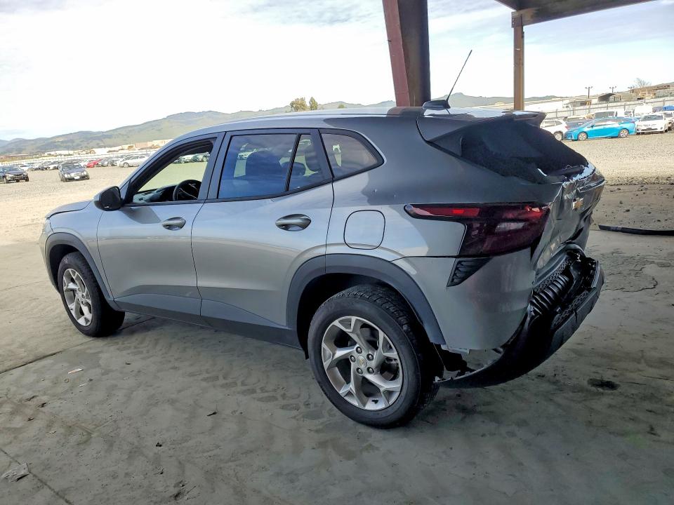 Photo 2 from auction – 2024 CHEVROLET TRAX with VIN KL77LFE25RC065051
