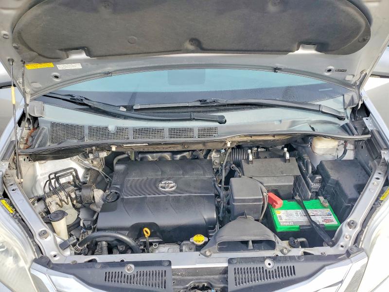 Photo 12 from auction – 2011 TOYOTA SIENNA with VIN 5TDDK3DC0BS012599