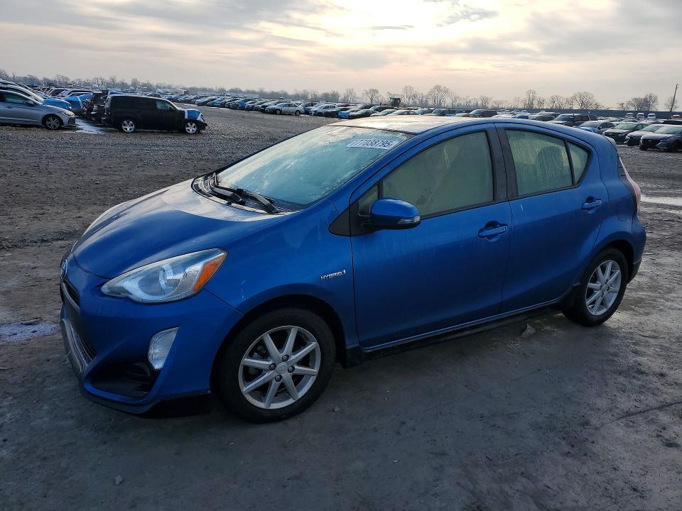 TOYOTA PRIUS C 2017 with VIN JTDKDTB33H1591372 - Photo from auction