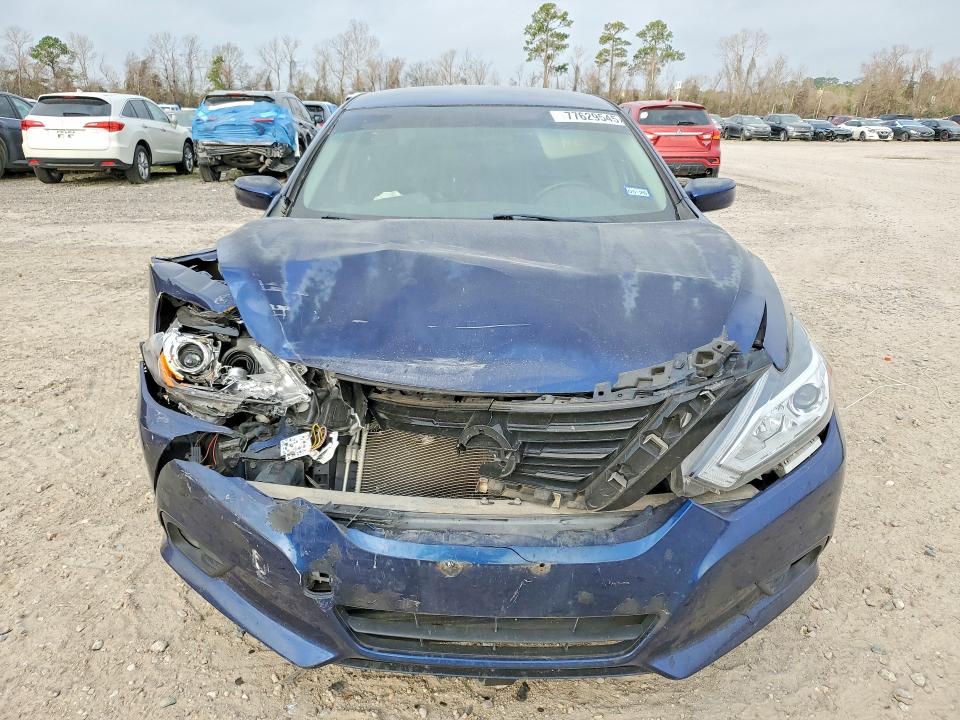 Photo 5 from auction – 2017 NISSAN ALTIMA with VIN 1N4AL3AP1HC111102
