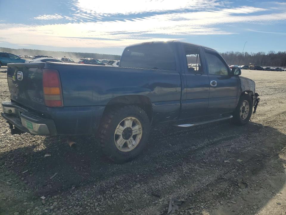Photo 3 from auction – 2004 CHEVROLET SILVERADO with VIN 2GCEC19T741367651