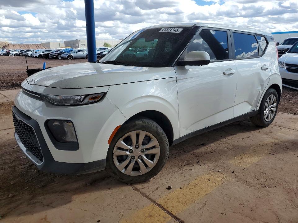 KIA SOUL 2022 with VIN KNDJ23AUXN7805469 - Photo from auction