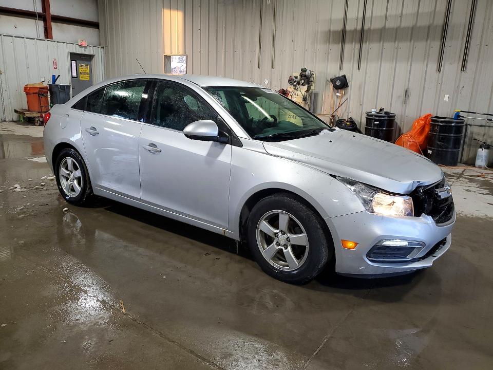 Photo 4 from auction – 2015 CHEVROLET CRUZE with VIN 1G1PC5SB7F7222075