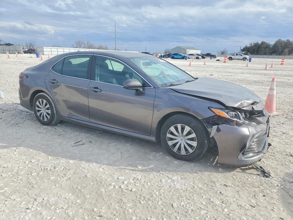 Photo 4 from auction – 2023 TOYOTA CAMRY with VIN 4T1C31AK6PU050569