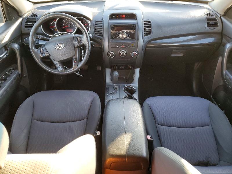 Photo 8 from auction – 2011 KIA SORENTO with VIN 5XYKT3A13BG135253
