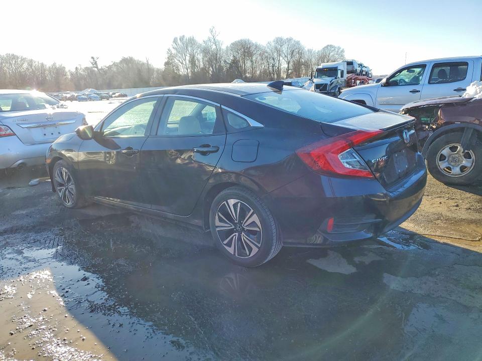 Photo 2 from auction – 2017 HONDA CIVIC EX with VIN 19XFC1F34HE205168