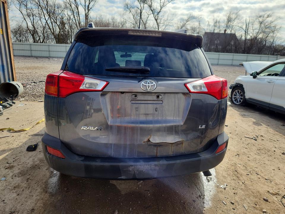 Photo 6 from auction – 2014 TOYOTA RAV4 with VIN JTMZFREV5EJ019837