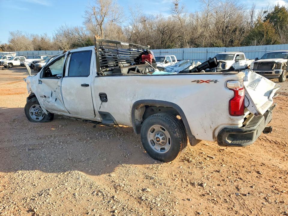 Photo 2 from auction – 2025 CHEVROLET SILVERADO with VIN 1GC4KLE72SF144586