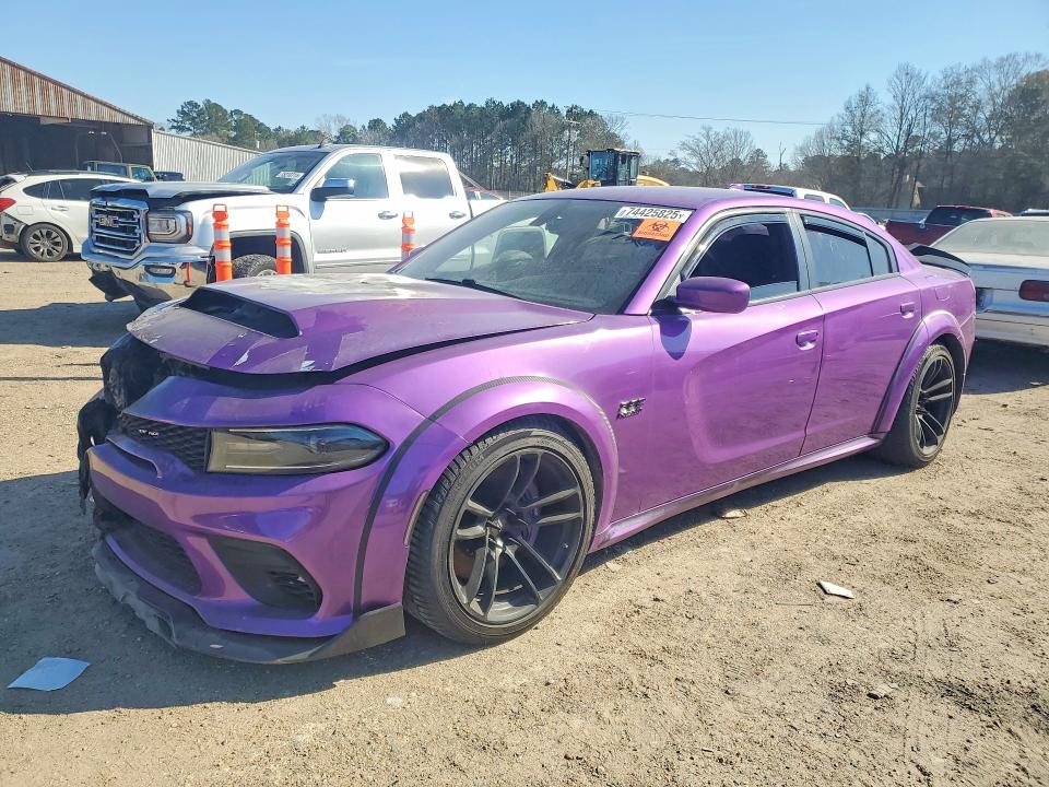 DODGE CHARGER R/ 2018 with VIN 2C3CDXGJ7JH186775 - Photo from auction
