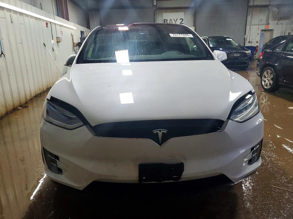 Photo 5 from auction – 2019 TESLA MODEL X with VIN 5YJXCBE41KF186763