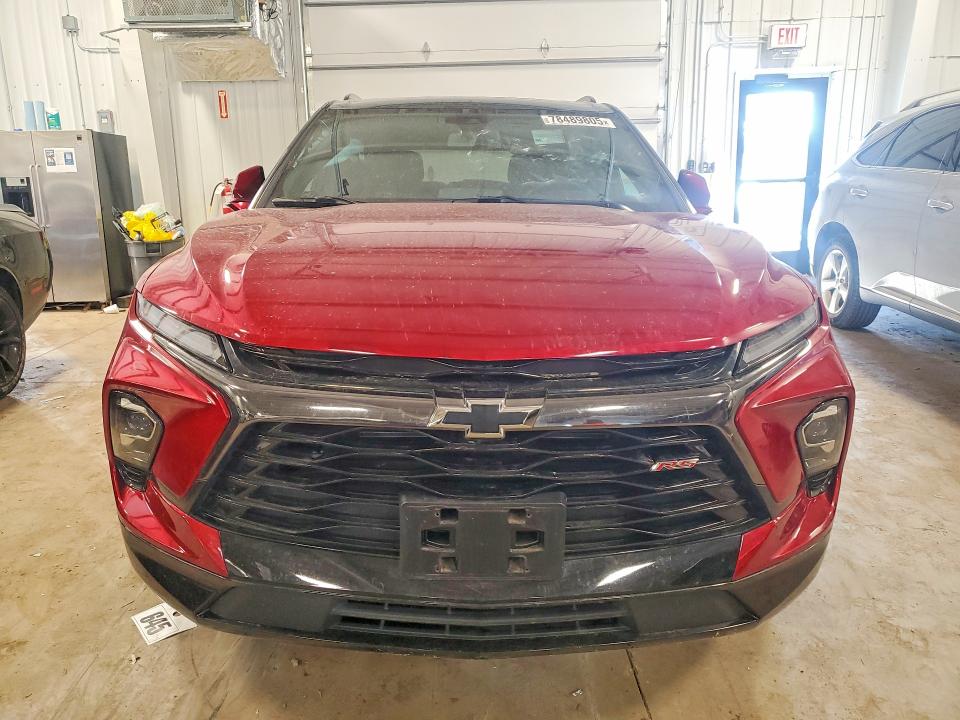 Photo 5 from auction – 2025 CHEVROLET BLAZER with VIN 3GNKBKRSXSS101391