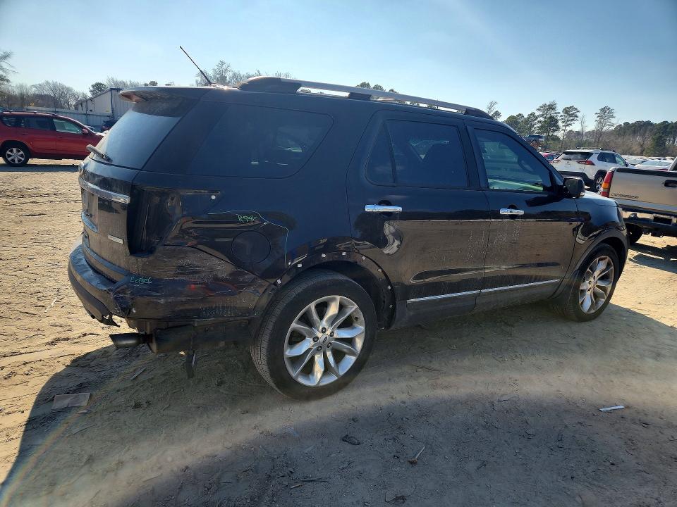 Photo 3 from auction – 2013 FORD EXPLORER with VIN 1FM5K7F96DGB47088