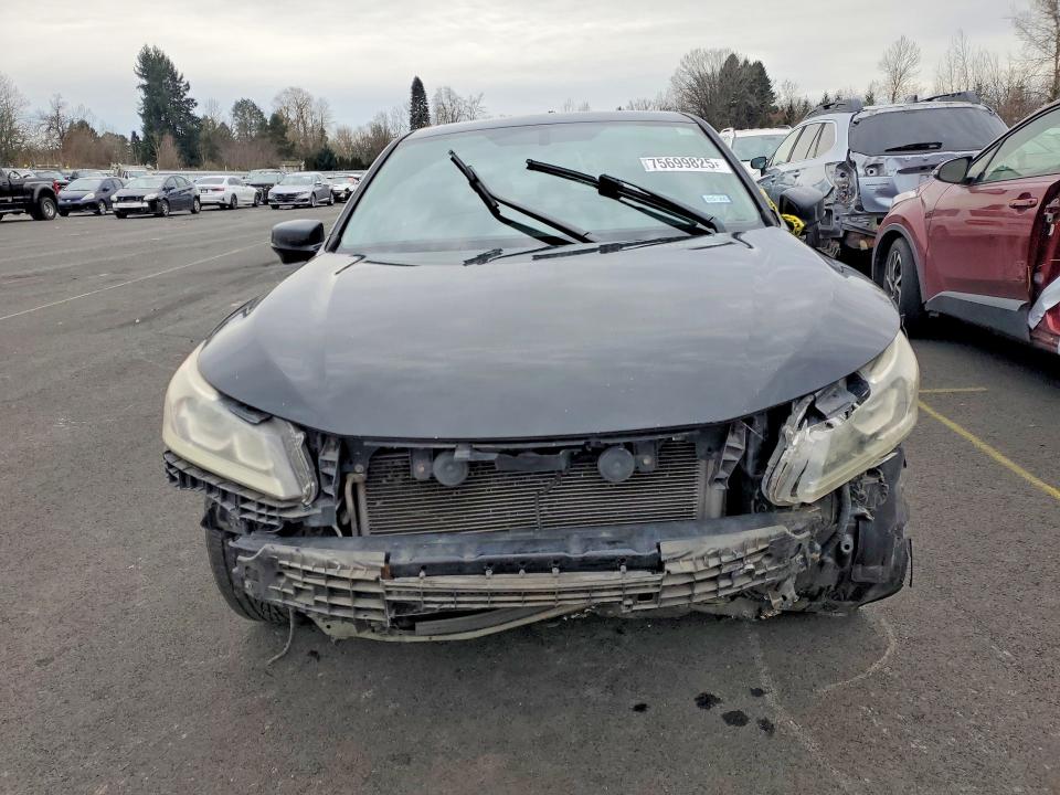 Photo 5 from auction – 2016 HONDA ACCORD with VIN 1HGCR2F89GA140923