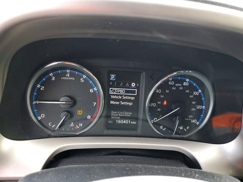 Photo 9 from auction – 2016 TOYOTA RAV4 XLE with VIN JTMRFREV7GD178702