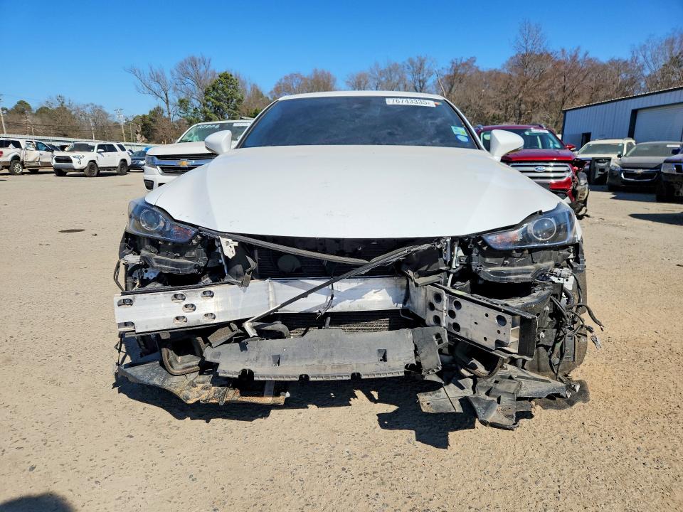 Photo 5 from auction – 2018 LEXUS IS with VIN JTHBA1D27J5078043