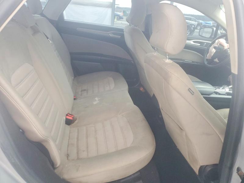 Photo 10 from auction – 2019 FORD FUSION with VIN 3FA6P0G74KR245854