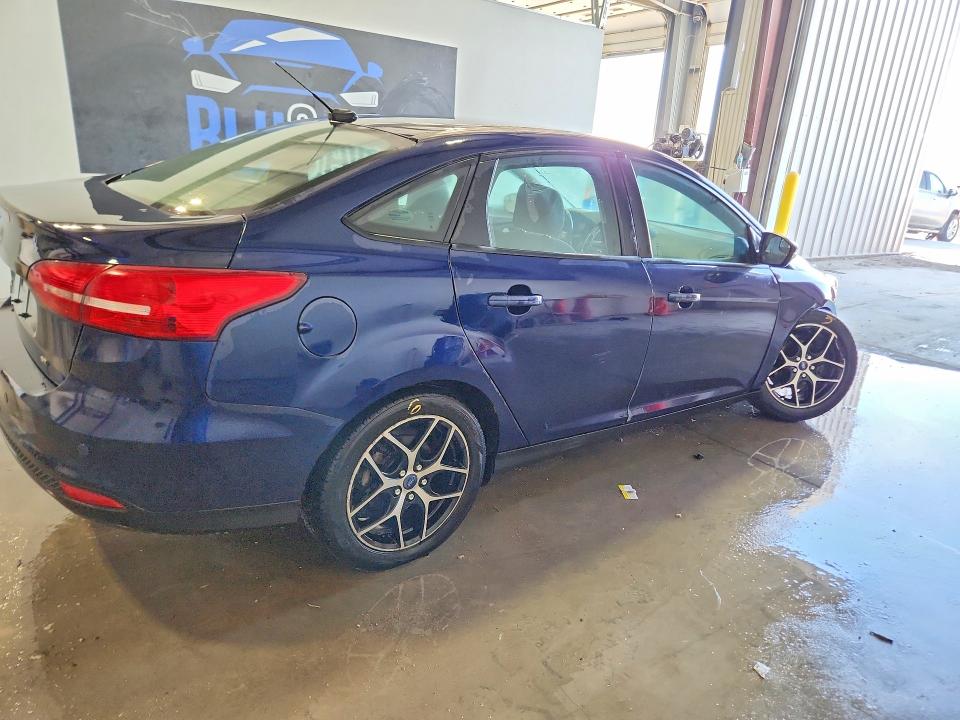 Photo 3 from auction – 2017 FORD FOCUS SEL with VIN 1FADP3H29HL342891