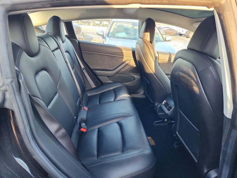 Photo 10 from auction – 2018 TESLA MODEL 3 with VIN 5YJ3E1EBXJF071255