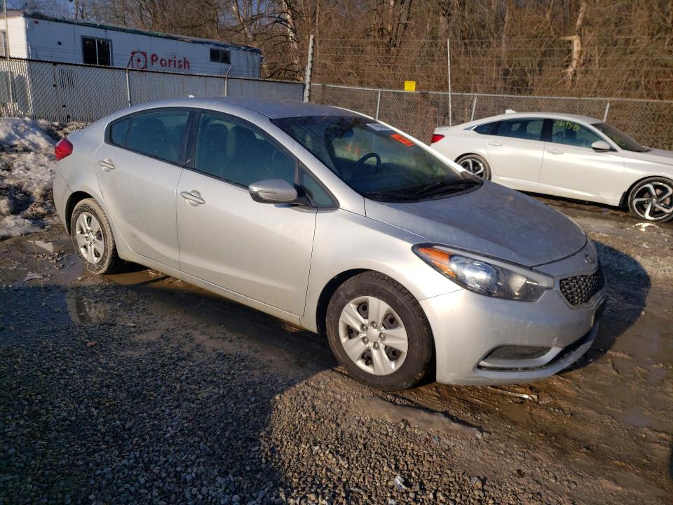 Photo 4 from auction – 2015 KIA FORTE LX with VIN KNAFX4A68F5429508