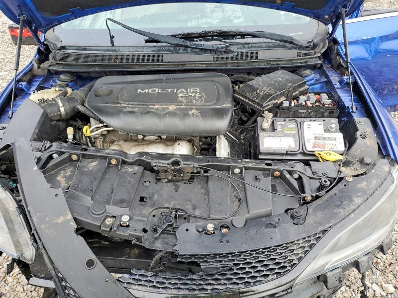 Photo 11 from auction – 2015 CHRYSLER 200 with VIN 1C3CCCAB5FN548274