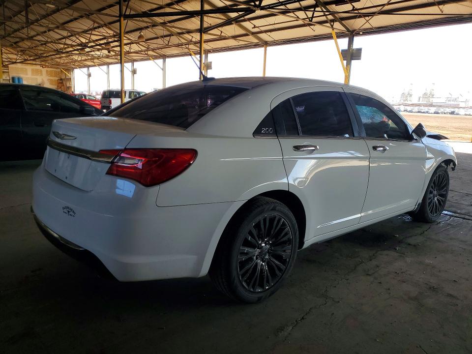 Photo 3 from auction – 2012 CHRYSLER 200 with VIN 1C3CCBCG8CN123940