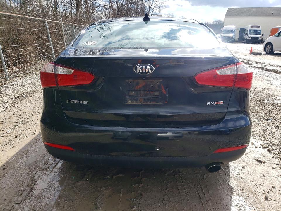 Photo 6 from auction – 2014 KIA FORTE with VIN KNAFX4A82E5155223