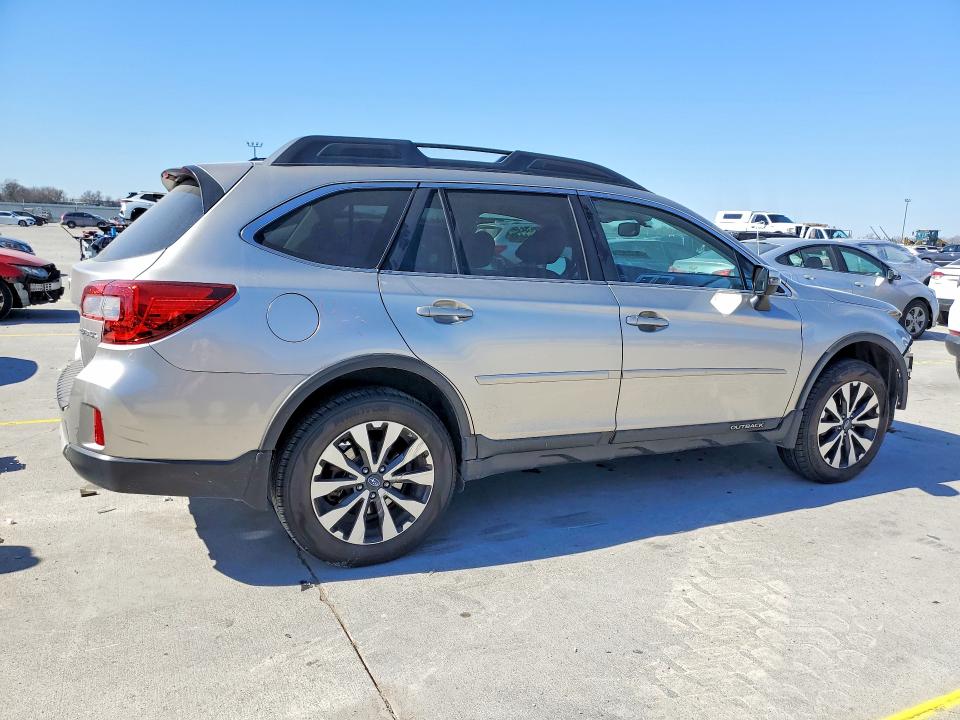 Photo 3 from auction – 2015 SUBARU OUTBACK with VIN 4S4BSBNC8F3313270