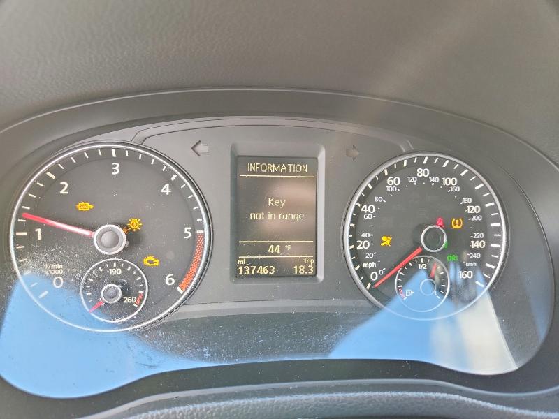 Photo 9 from auction – 2014 VOLKSWAGEN PASSAT SEL with VIN 1VWCN7A31EC060601