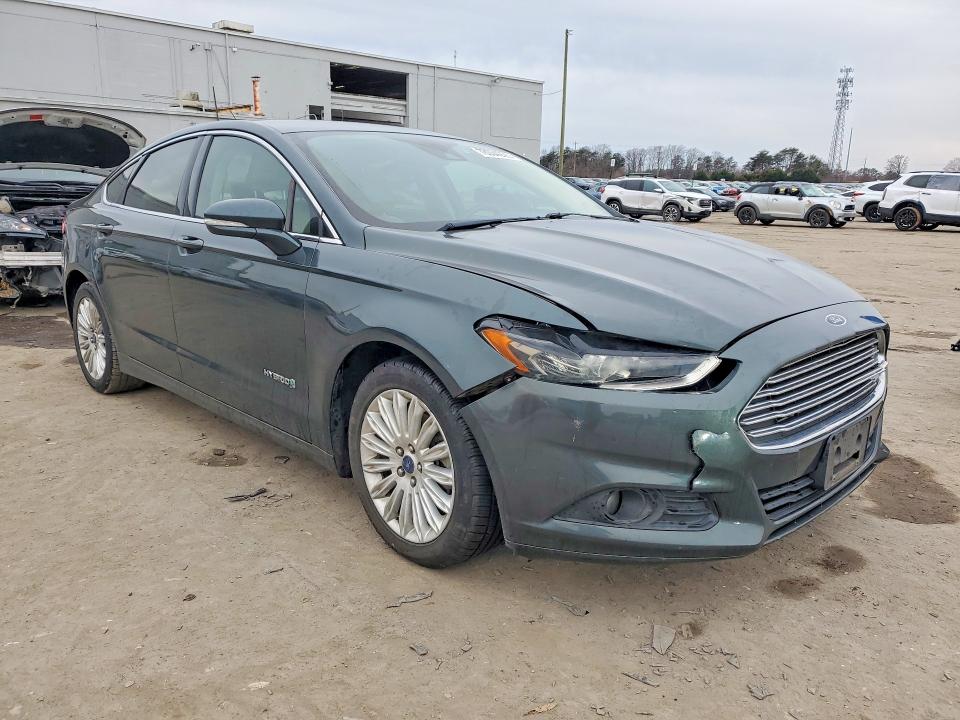 Photo 4 from auction – 2015 FORD FUSION with VIN 3FA6P0LU6FR167479