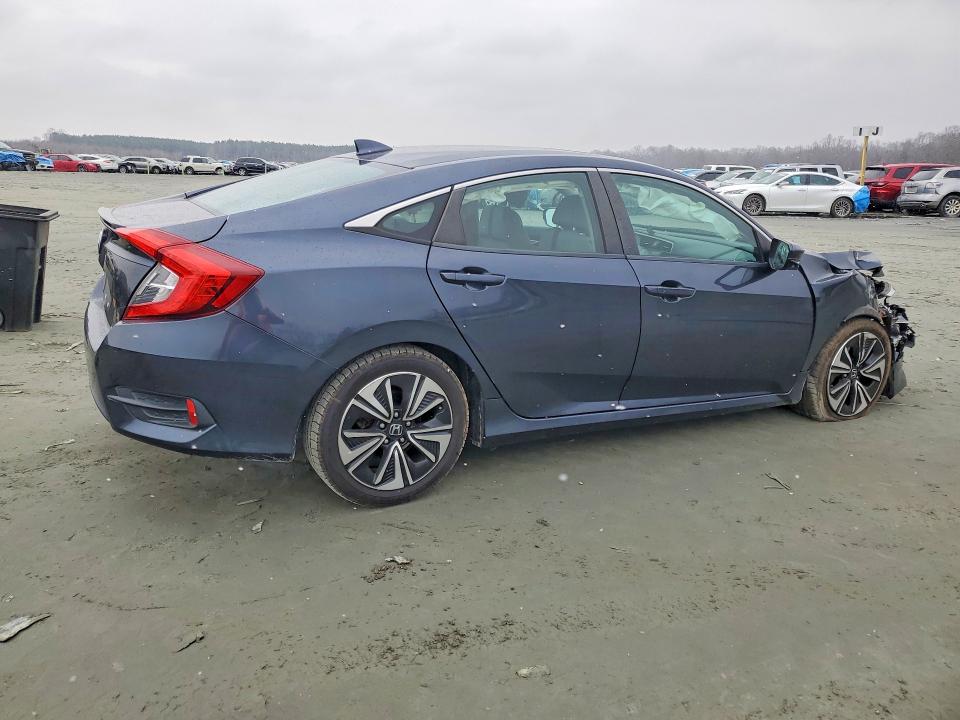 Photo 3 from auction – 2016 HONDA CIVIC EX with VIN 19XFC1F36GE210130