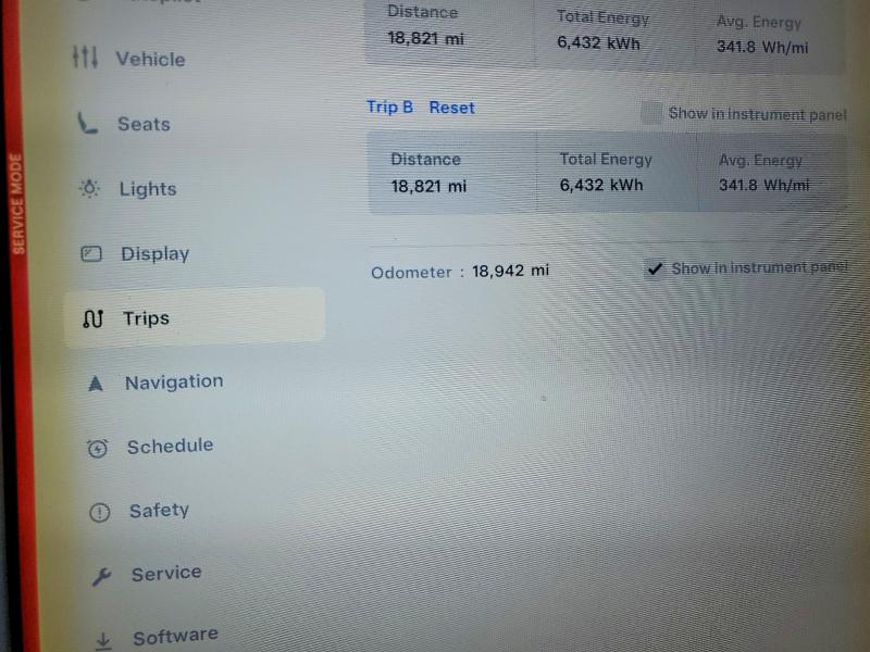 Photo 9 from auction – 2018 TESLA MODEL X with VIN 5YJXCBE23JF109440