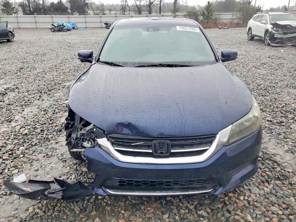 Photo 5 from auction – 2014 HONDA ACCORD with VIN 1HGCR2F87EA119419