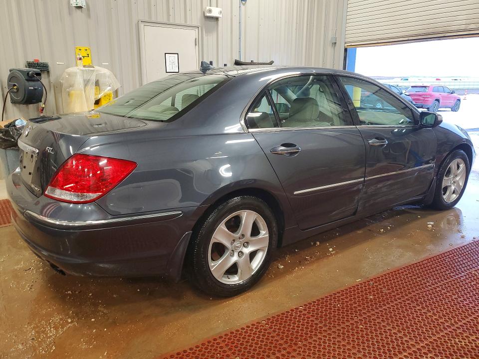 Photo 3 from auction – 2005 ACURA RL with VIN JH4KB16545C007498