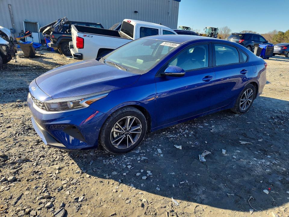 KIA FORTE 2023 with VIN 3KPF24AD9PE677823 - Photo from auction