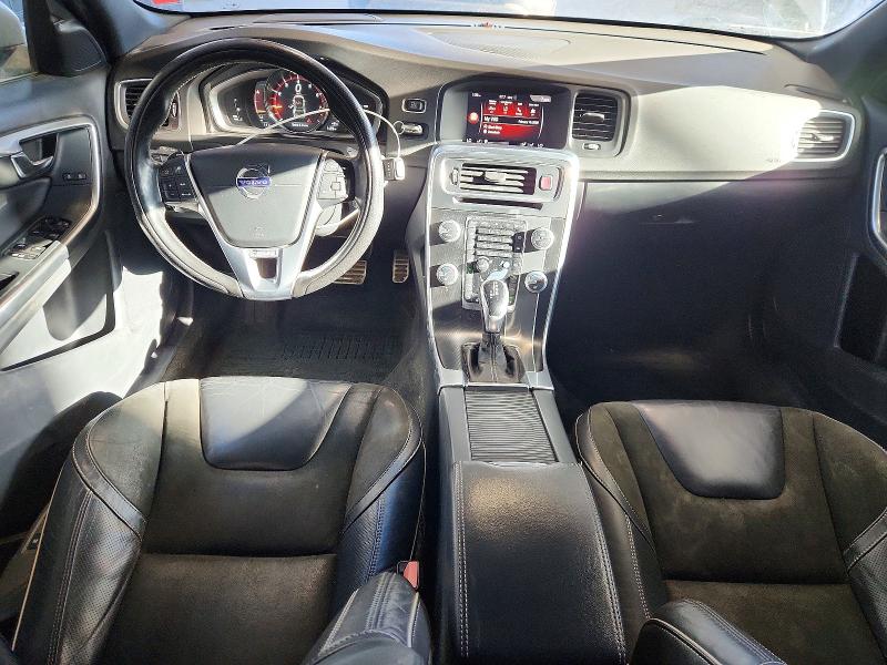 Photo 8 from auction – 2017 VOLVO V60 with VIN YV149MSR3H1362253